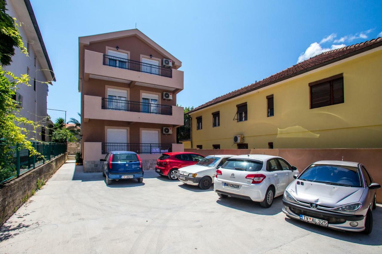 Fort City Apartments Tivat Extérieur photo